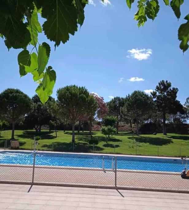 Agradable Casa Con Chimenea Interior Y Barbacoa. Villa Graja de Iniesta Luaran gambar