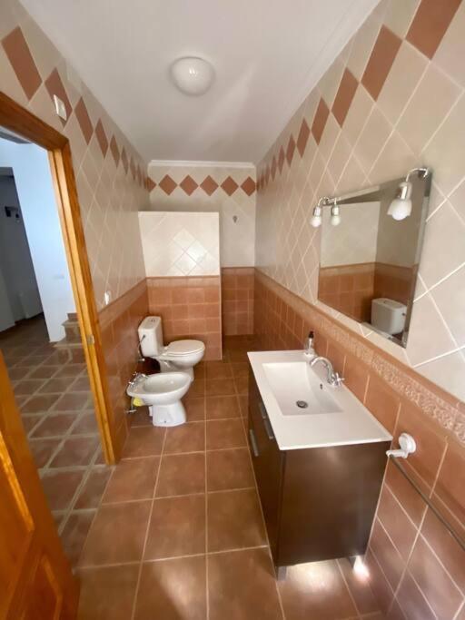 Agradable Casa Con Chimenea Interior Y Barbacoa. Villa Graja de Iniesta Luaran gambar