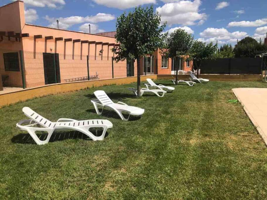 Agradable Casa Con Chimenea Interior Y Barbacoa. Villa Graja de Iniesta Luaran gambar
