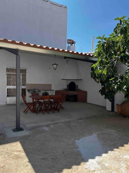 Agradable Casa Con Chimenea Interior Y Barbacoa. Villa Graja de Iniesta Luaran gambar