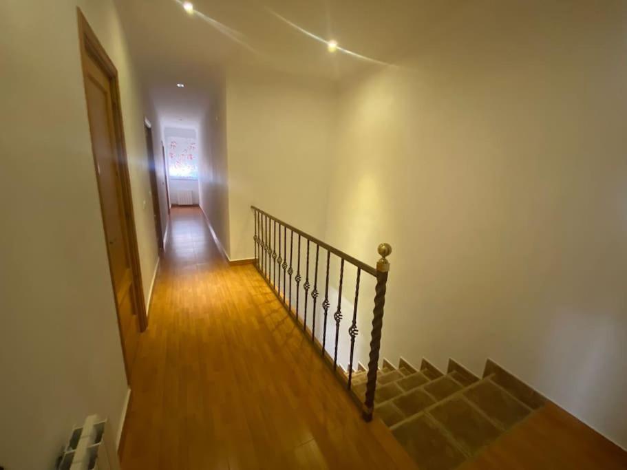 Agradable Casa Con Chimenea Interior Y Barbacoa. Villa Graja de Iniesta Luaran gambar